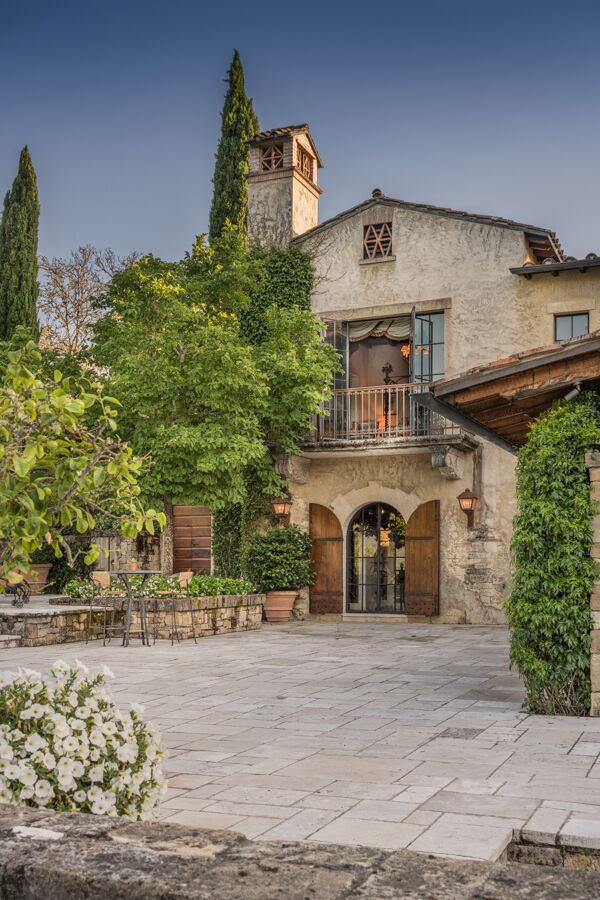 Joe Montana’s Knights Valley estate is for sale for $28.9 million.